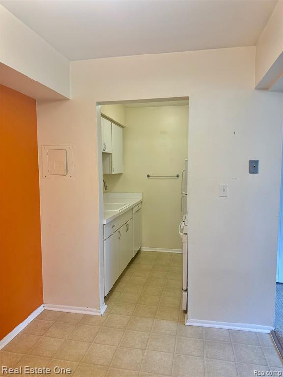 511 Longshore Drive, Ann Arbor, MI 48105 — Photo 8