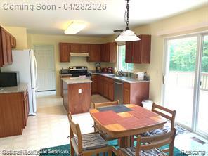 47205 Fairlawn Court, Canton, MI 48188 — Photo 8