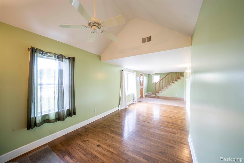 8853 Beech Daly Road, Taylor, MI 48180 — Photo 10