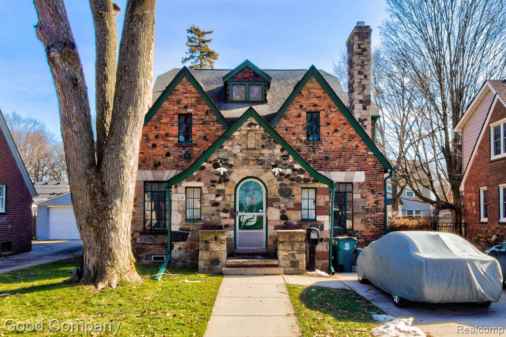 637 S CONNECTICUT Unit 4, Royal Oak, MI 48067 — front exterior