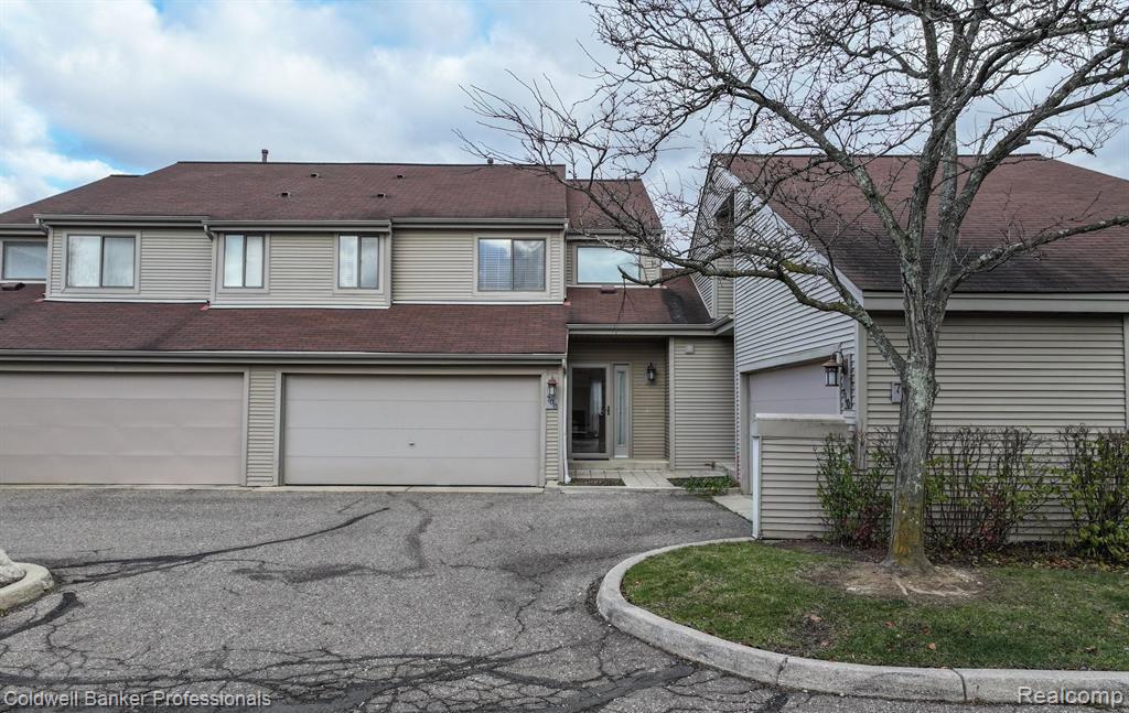 708 Preston Court, Rochester Hills, MI 48307 — front exterior