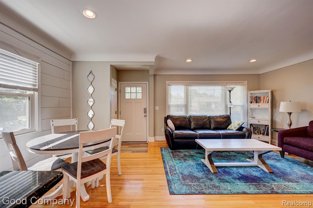 703 E BLOOMFIELD Avenue, Royal Oak, MI 48073 — Photo 6