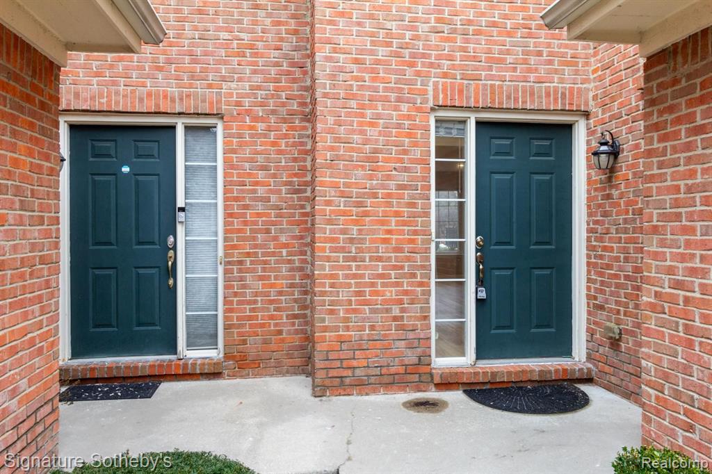 521 James Circle, Royal Oak, MI 48067 — Photo 3