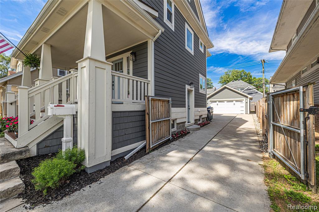 818 Mohawk Avenue, Royal Oak, MI 48067 — Photo 6