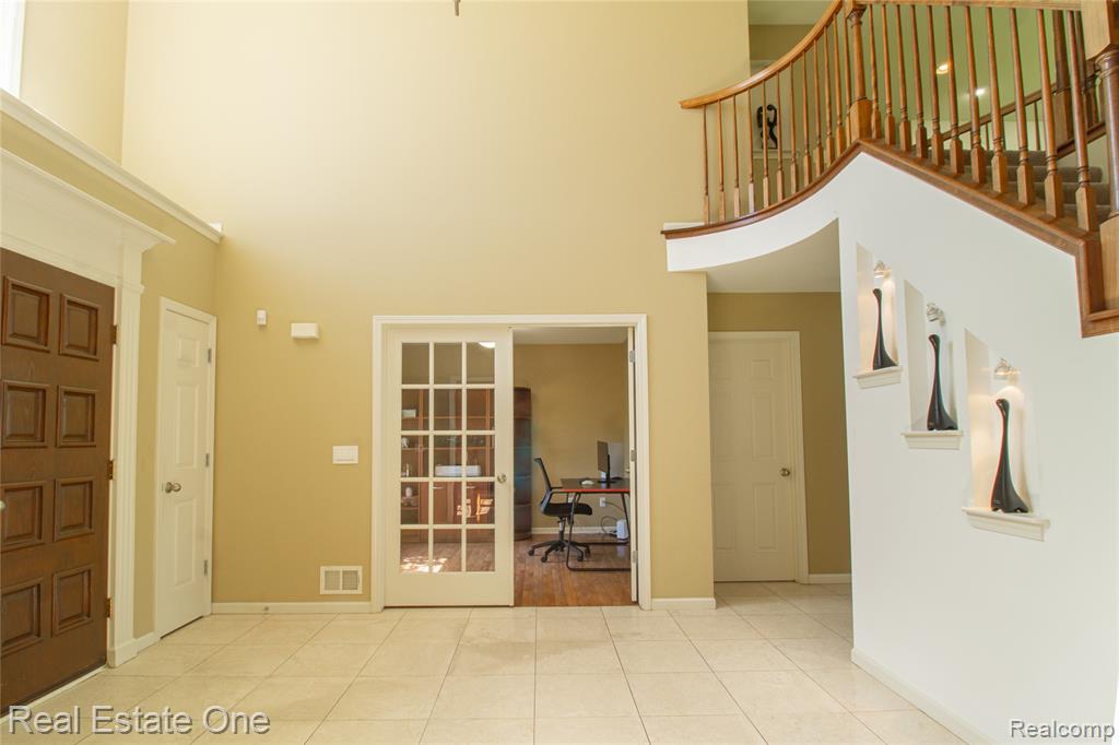 9068 Lebarron Court, Saline, MI 48176 — Photo 7