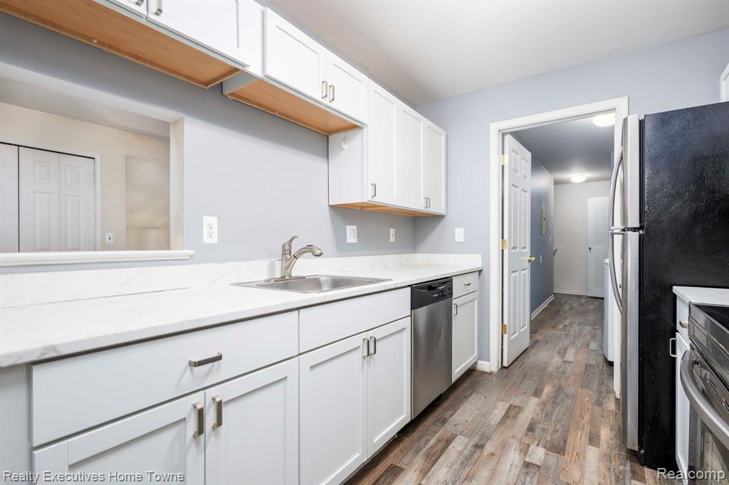 4289 BERKSHIRE, Sterling Heights, MI 48314 — Photo 13