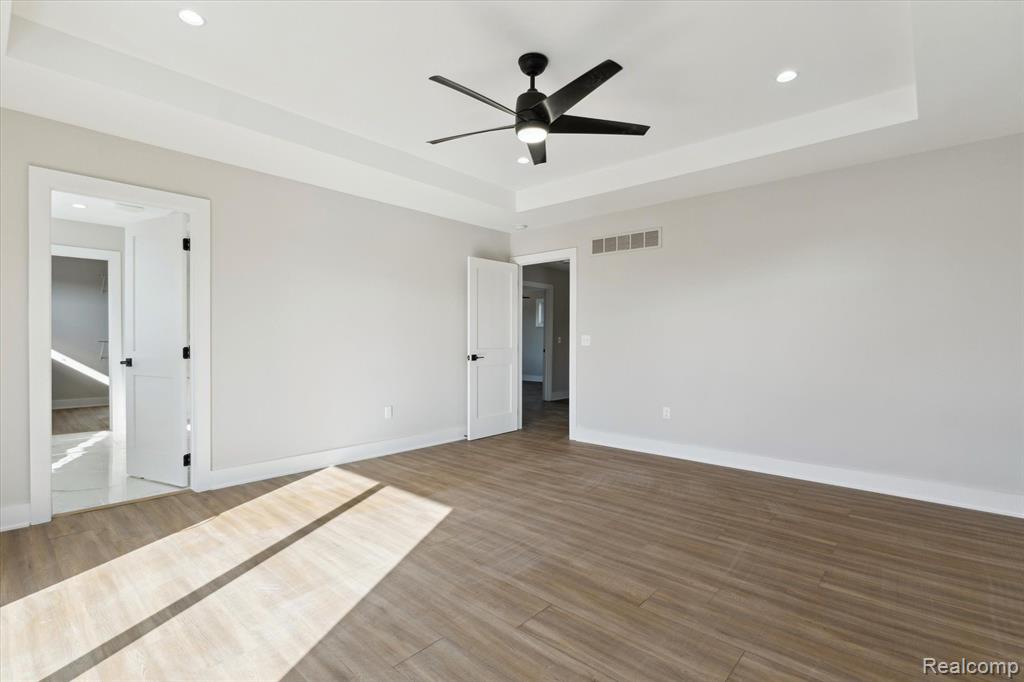 45518 JEFFERSON Avenue, Chesterfield, MI 48047 — Photo 26