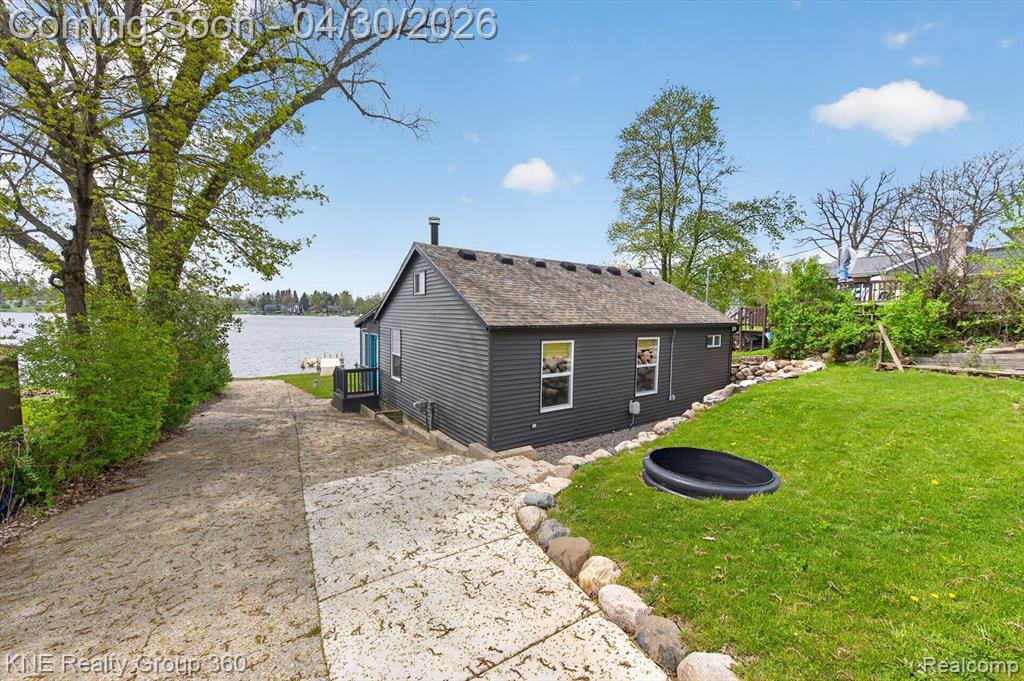 2509 Rubbins Road, Howell, MI 48843 — front exterior