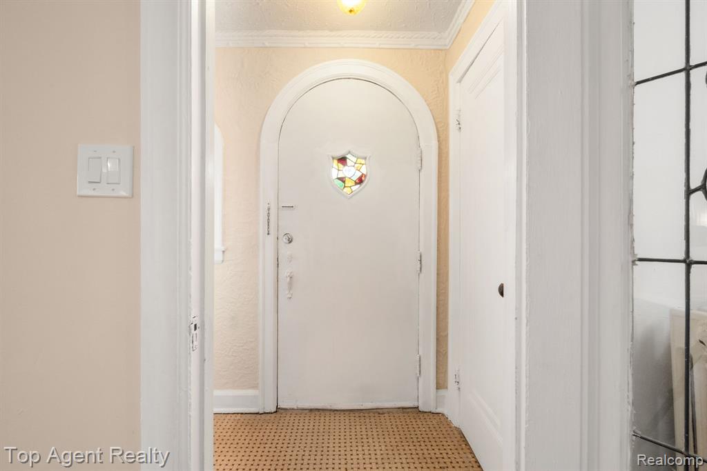 16565 Roselawn Street, Detroit, MI 48221 — Photo 8