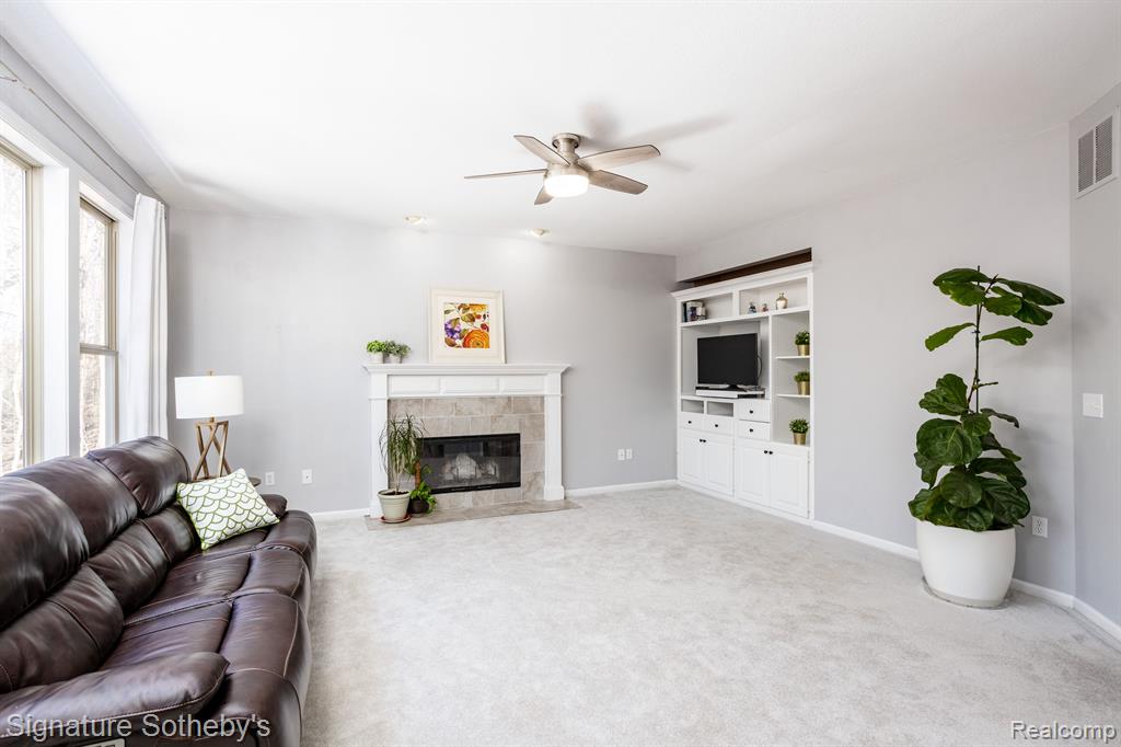 4718 Wildflower Court, Ann Arbor, MI 48108 — Photo 25