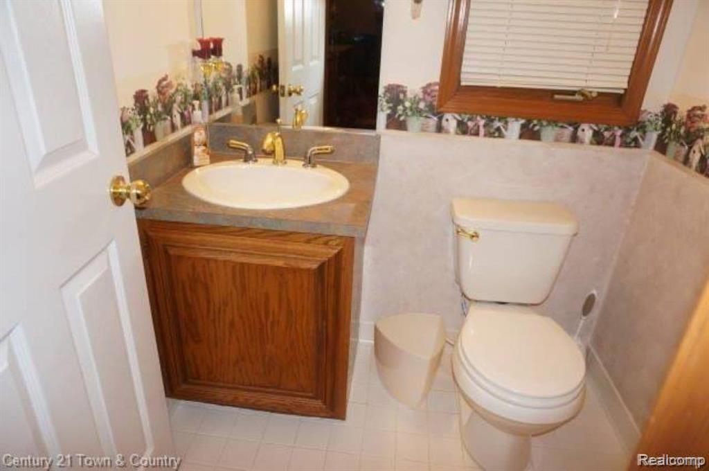49954 Willowood Drive, Macomb, MI 48044 — Photo 41