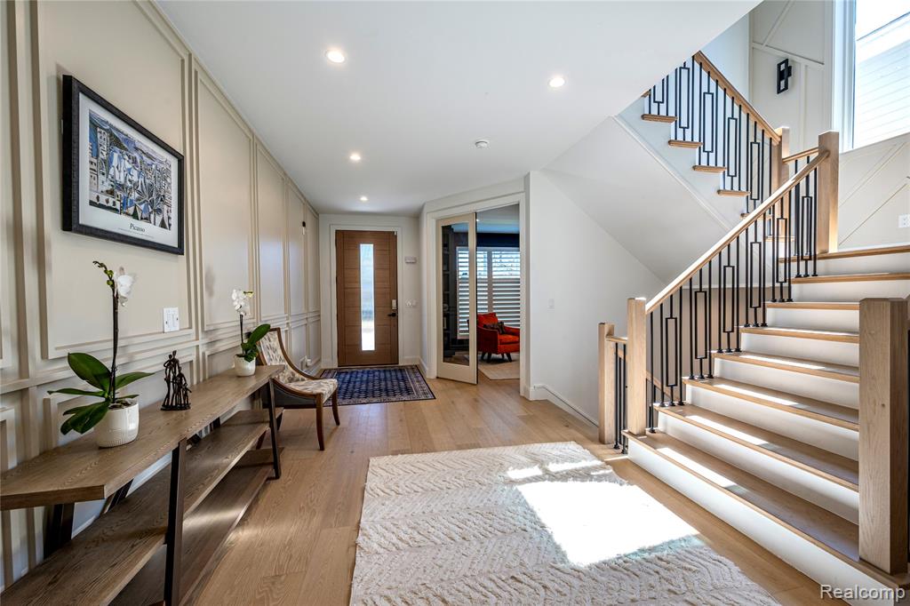 828 Cherokee Avenue, Royal Oak, MI 48067 — Photo 11