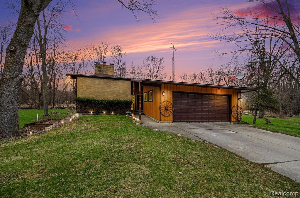 8297 Jordan Road, Grand Blanc, MI 48439 — Photo 3