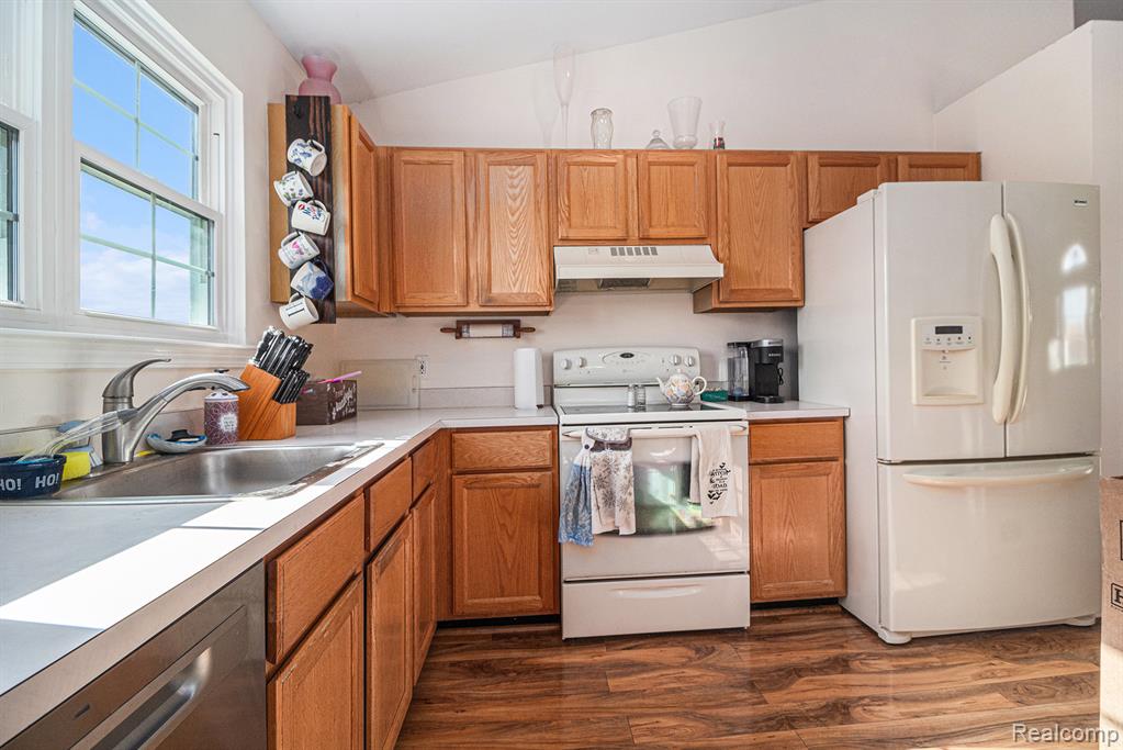 7232 Cypress Pointe Drive, Ypsilanti, MI 48197 — Photo 8