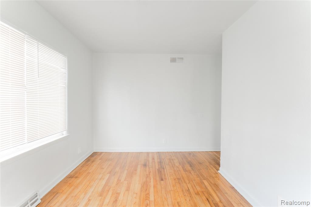 4524 Fleming Street, Dearborn Heights, MI 48125 — Photo 13