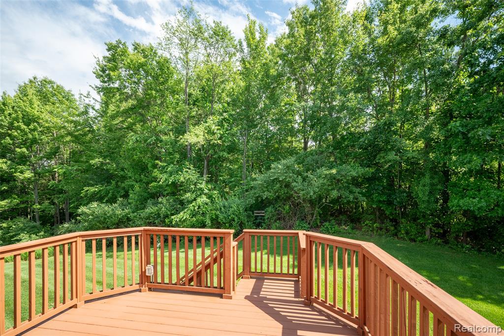 292 Bryce Court, Howell, MI 48843 — Photo 10