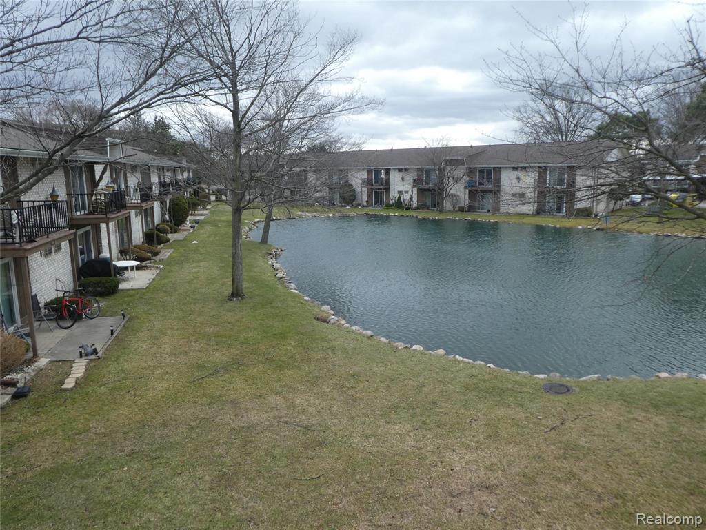 7482 Woodview Street, 4, Westland, MI — Photo 17