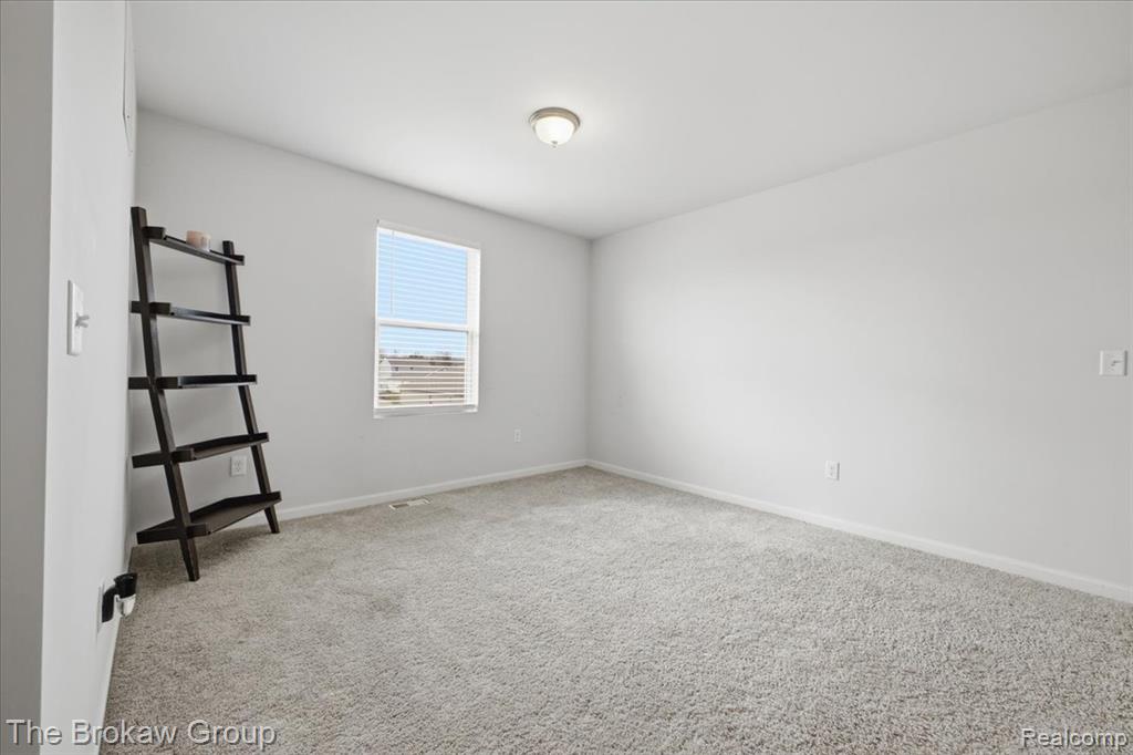 2222 Champion Drive, Burton, MI 48519 — Photo 28