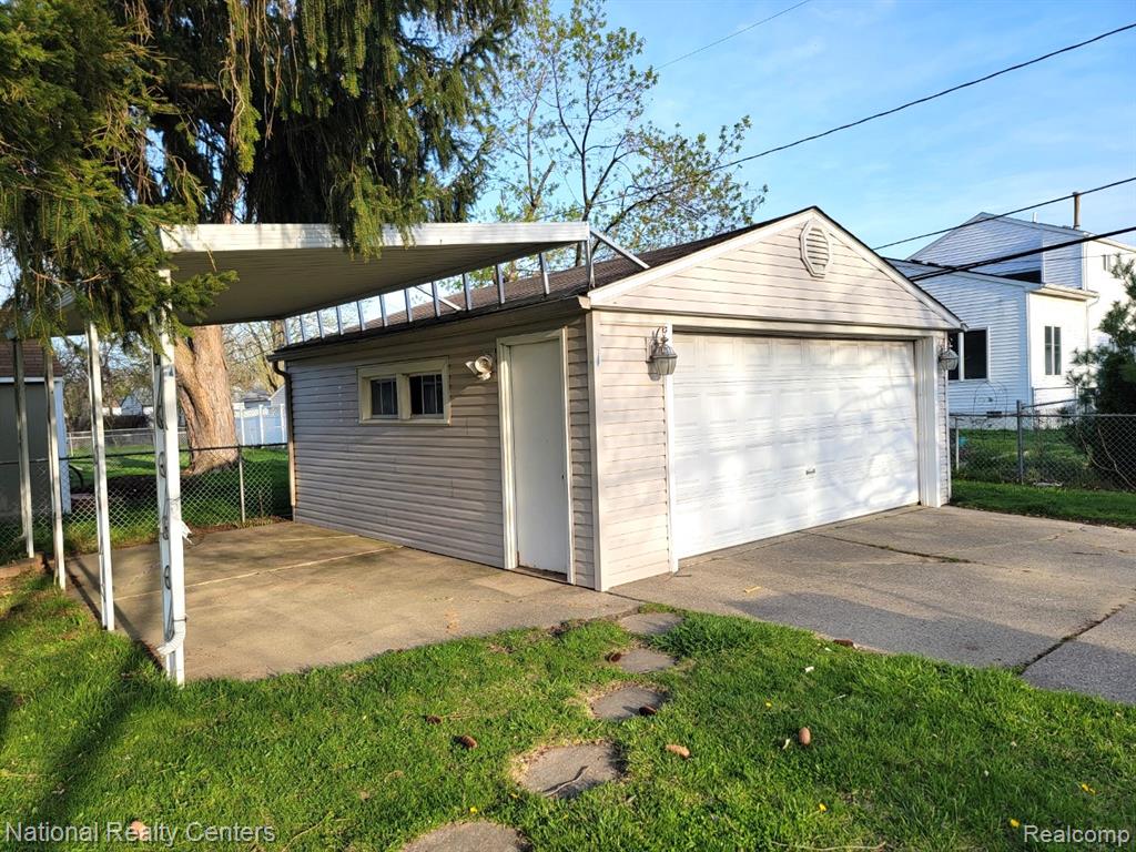 8404 BUSKO Avenue, Warren, MI 48093 — Photo 3