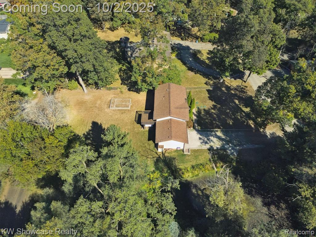 8760 Cooley Beach Drive, White Lake, MI — Photo 14