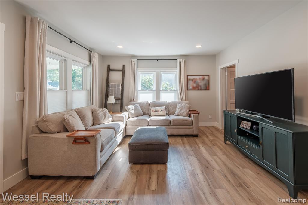 329 W Saint Clair Street, Romeo, MI 48065 — Photo 11