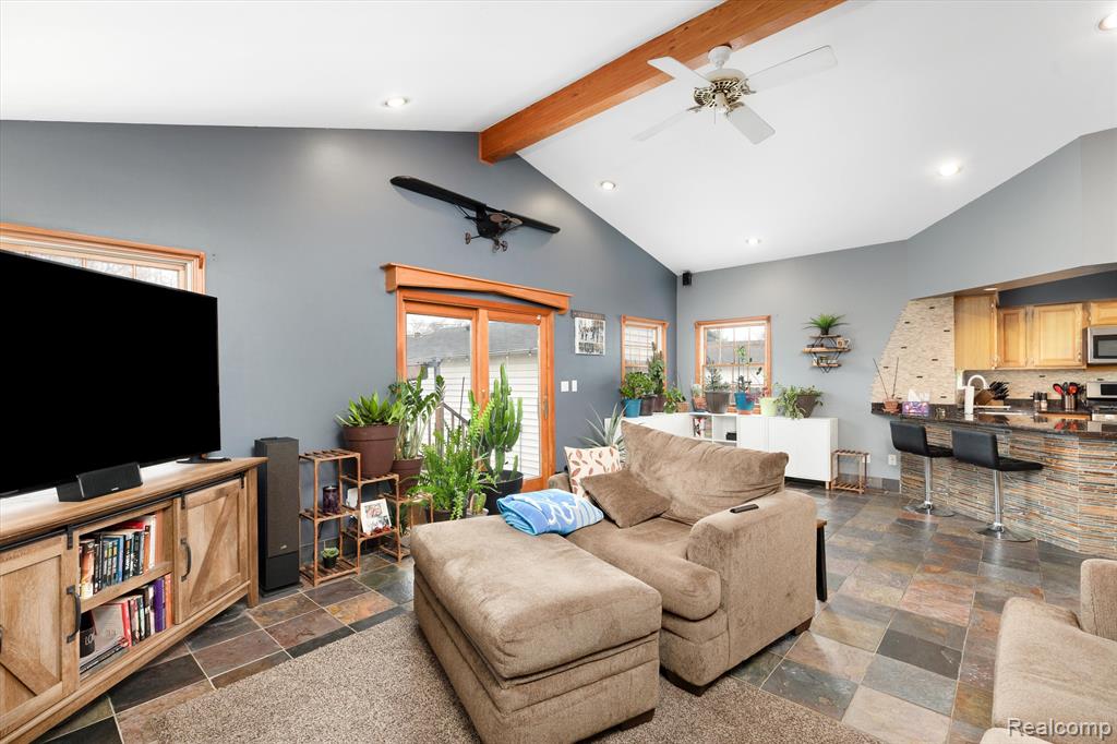 820 N BLAIR Avenue, Royal Oak, MI 48067 — Photo 8