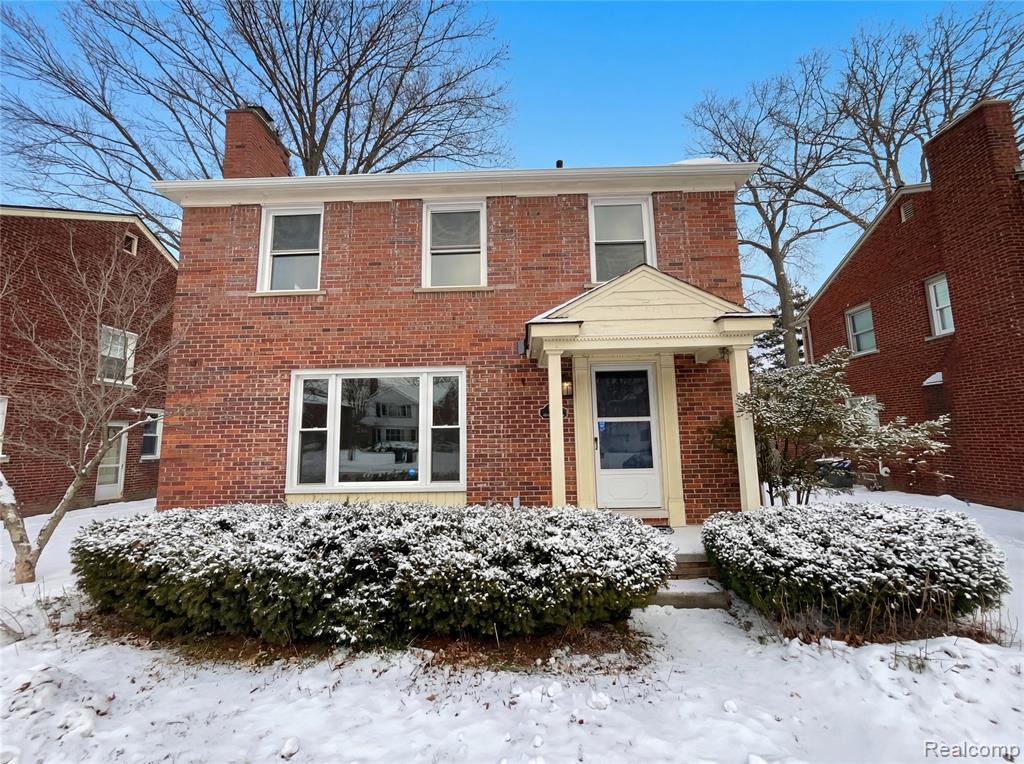 1912 Littlestone Road, Grosse Pointe Woods, MI 48236 — front exterior