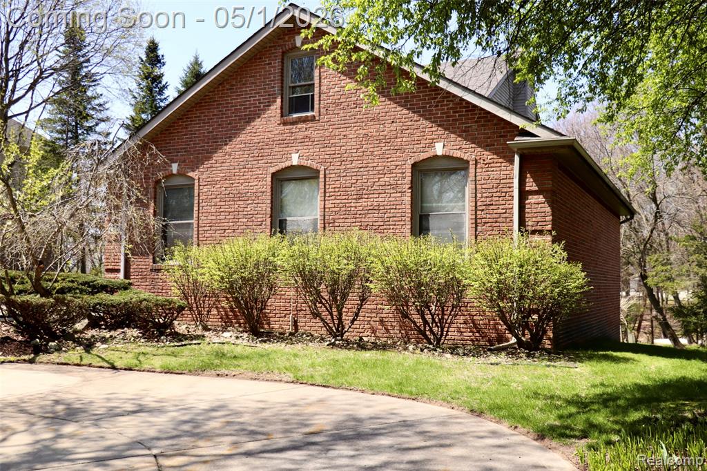 2757 N Tipsico Lake Road, Hartland, MI 48353 — Photo 5