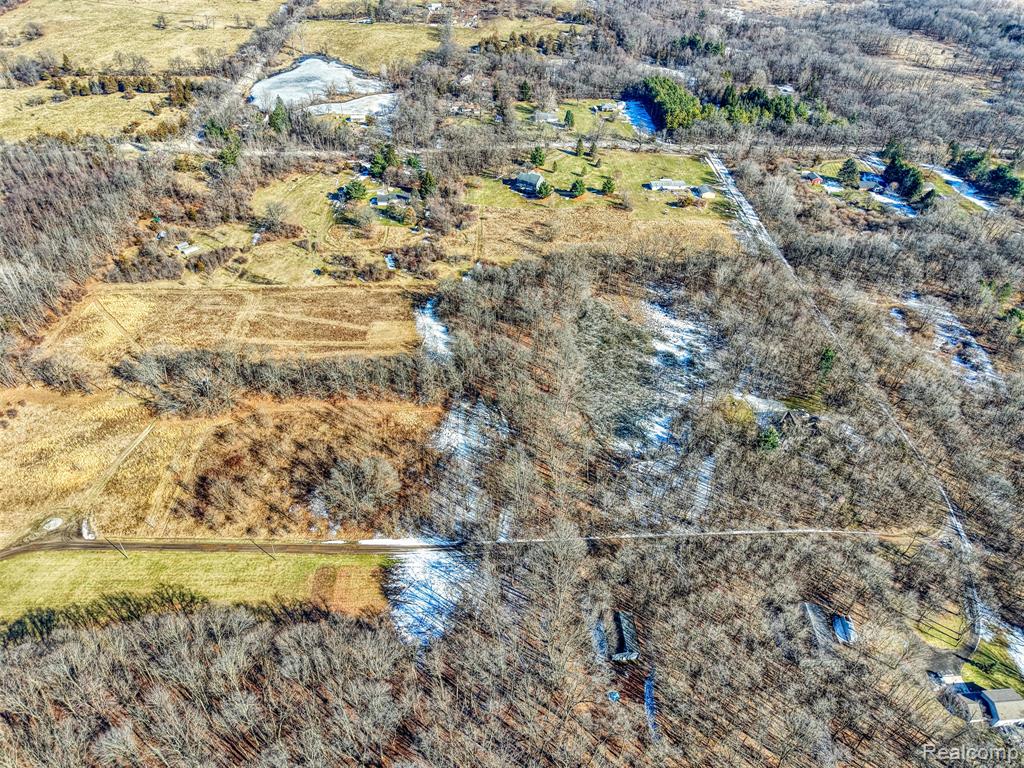 9380 Dinser Lane, Whitmore Lake, MI 48189 — Photo 2