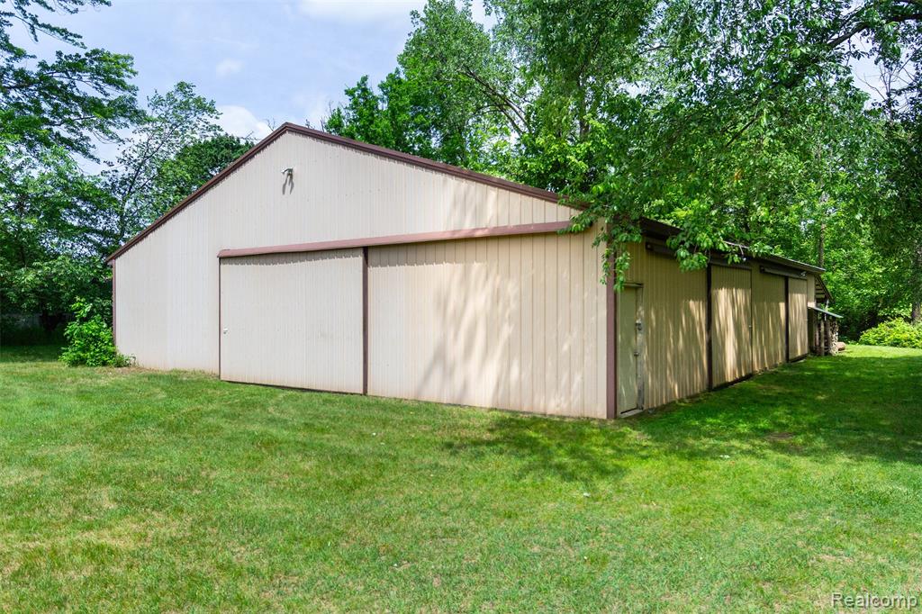 6137 East Street, North Branch, MI 48461 — Photo 43