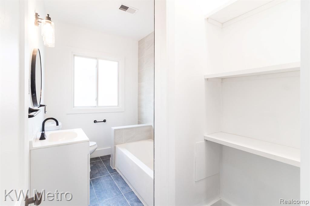 3037 Calvert Street, Detroit, MI 48206 — Photo 25