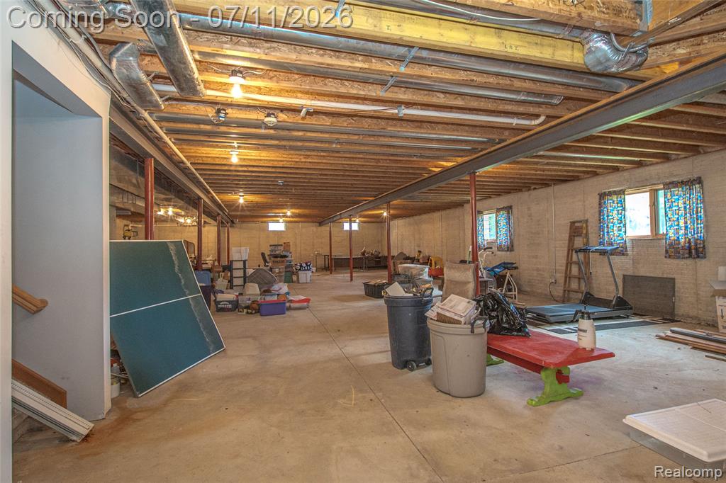 7893 Lantern Drive, Almont, MI 48003 — Photo 65