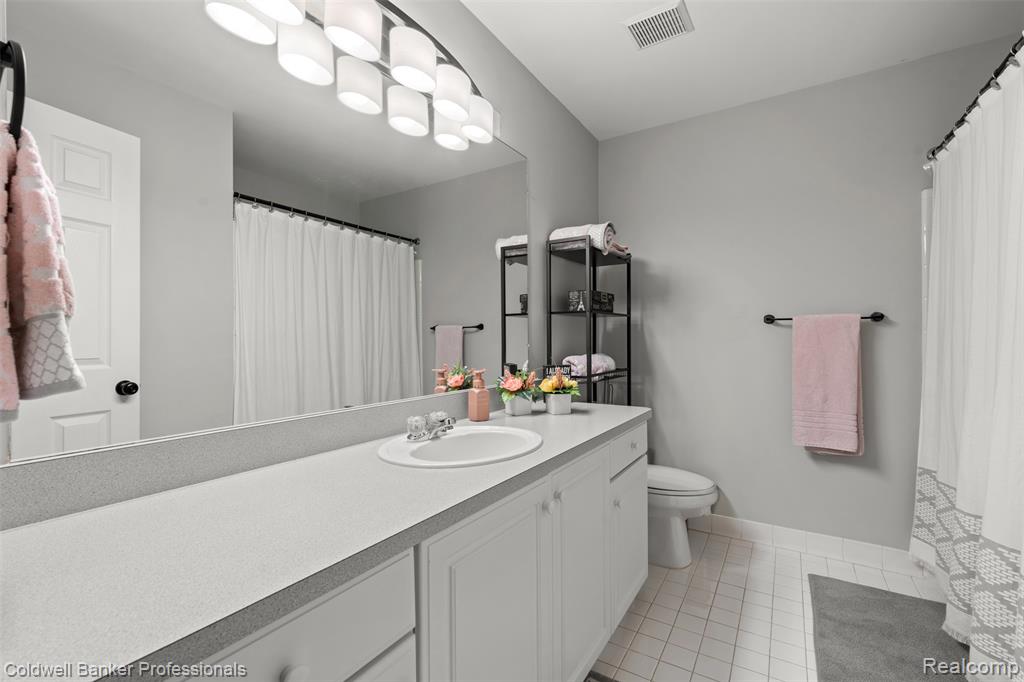 46969 Glastonbury Drive, Canton, MI 48188 — Photo 41