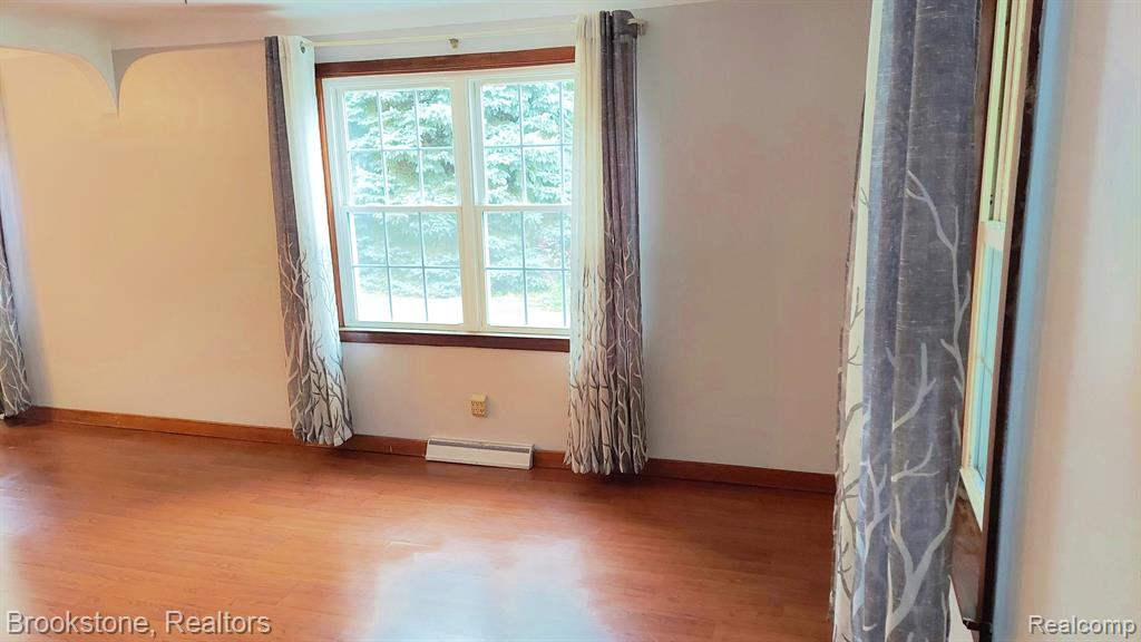 5104 CHESANING Road, Chesaning, MI 48616 — Photo 12