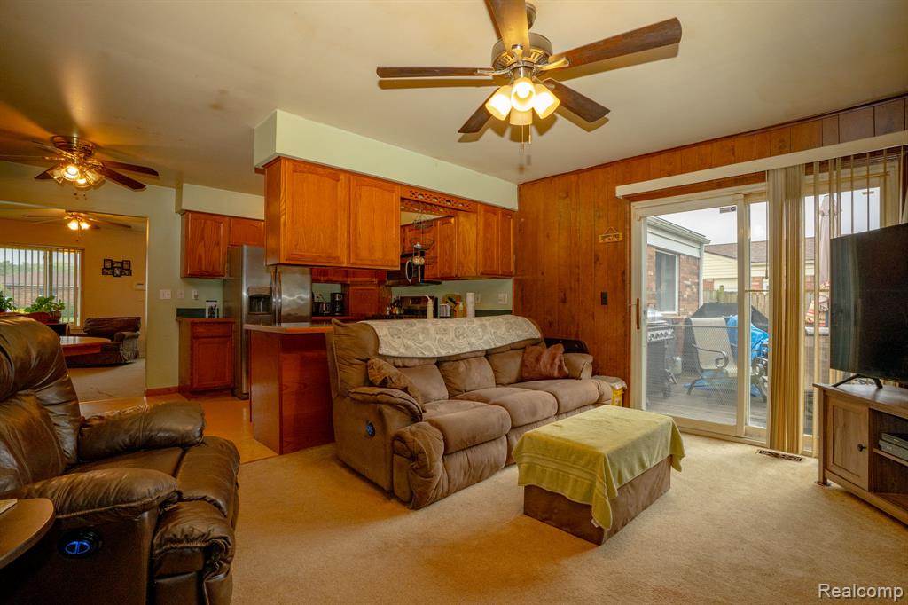 41381 Clayton Street, Clinton Twp, MI 48038 — Photo 12