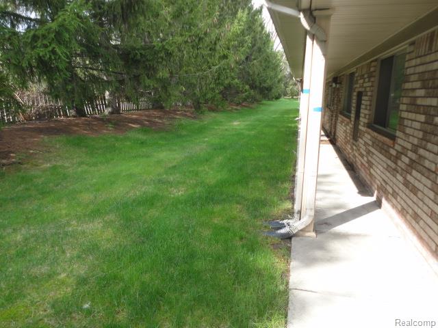 16034 Holz Drive, 16, Southgate, MI 48195 — Photo 15