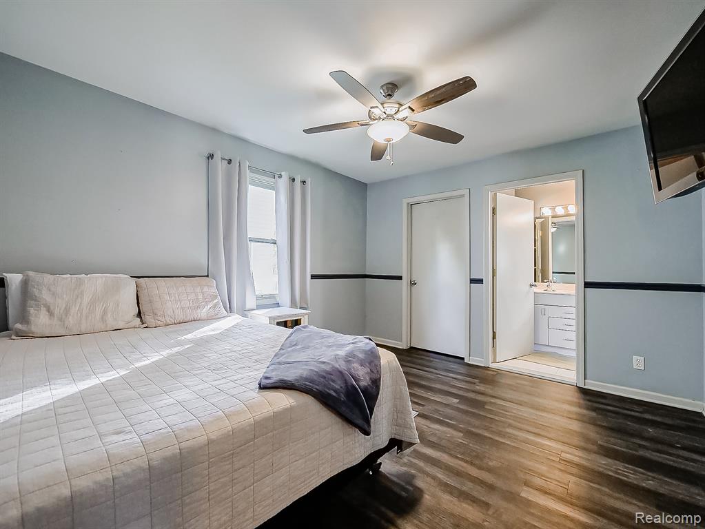 5570 Wildrose Avenue, West Bloomfield, MI — Photo 12