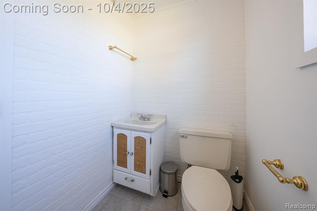 42708 Wilmington Drive, Sterling Heights, MI 48313 — Photo 28