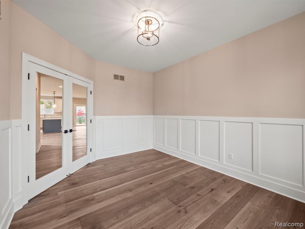 929 KIMBERLY Court, Troy, MI 48098 — Photo 12