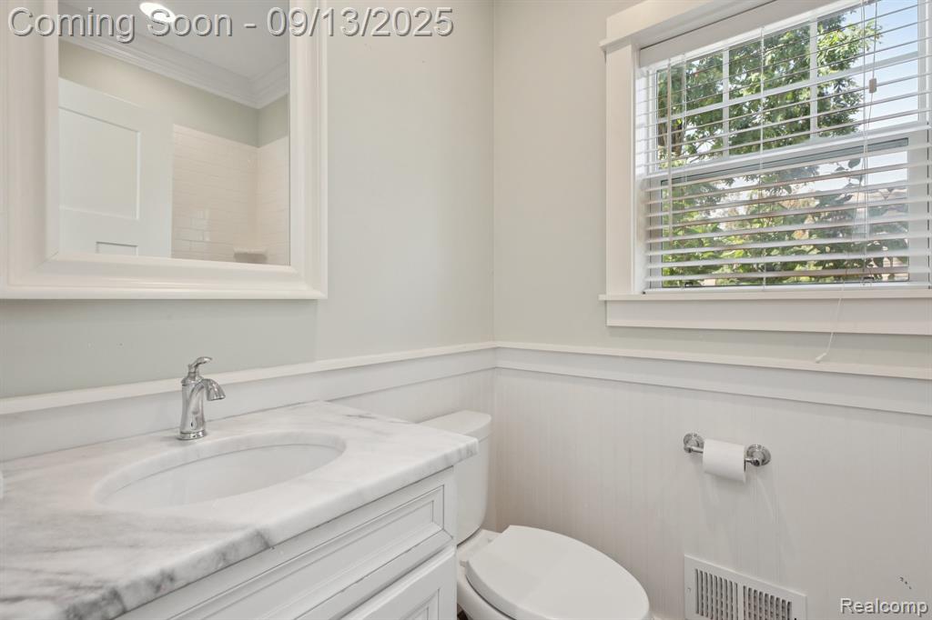 811 Maxwell Avenue, Royal Oak, MI 48067 — Photo 37