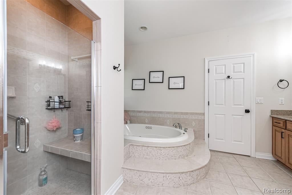 3376 Oak Park Drive, Saline, MI 48176 — Photo 30