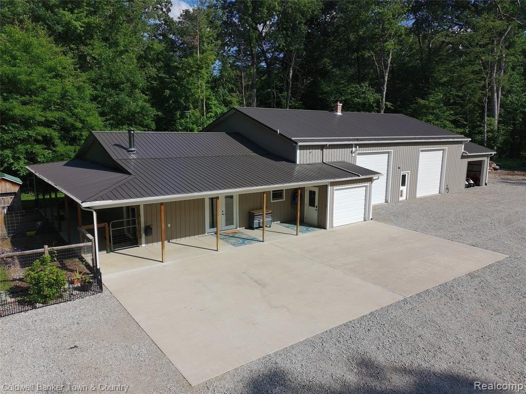 6150 Fleming Road, Fowlerville, MI 48836