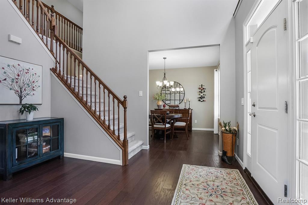 5698 Mesa Verde Trail, White Lake, MI 48383 — Photo 2