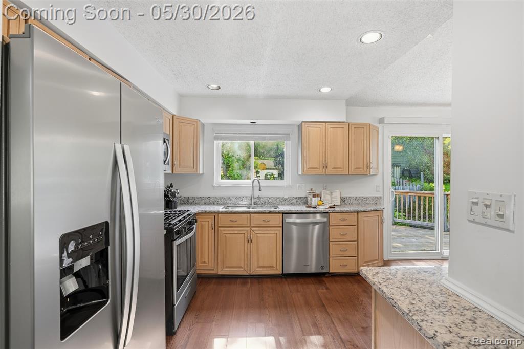 5620 Eastman Boulevard, West Bloomfield, MI 48323 — Photo 13