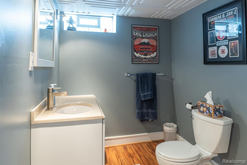 9611 ROSELAND Street, Livonia, MI 48150 — Photo 24