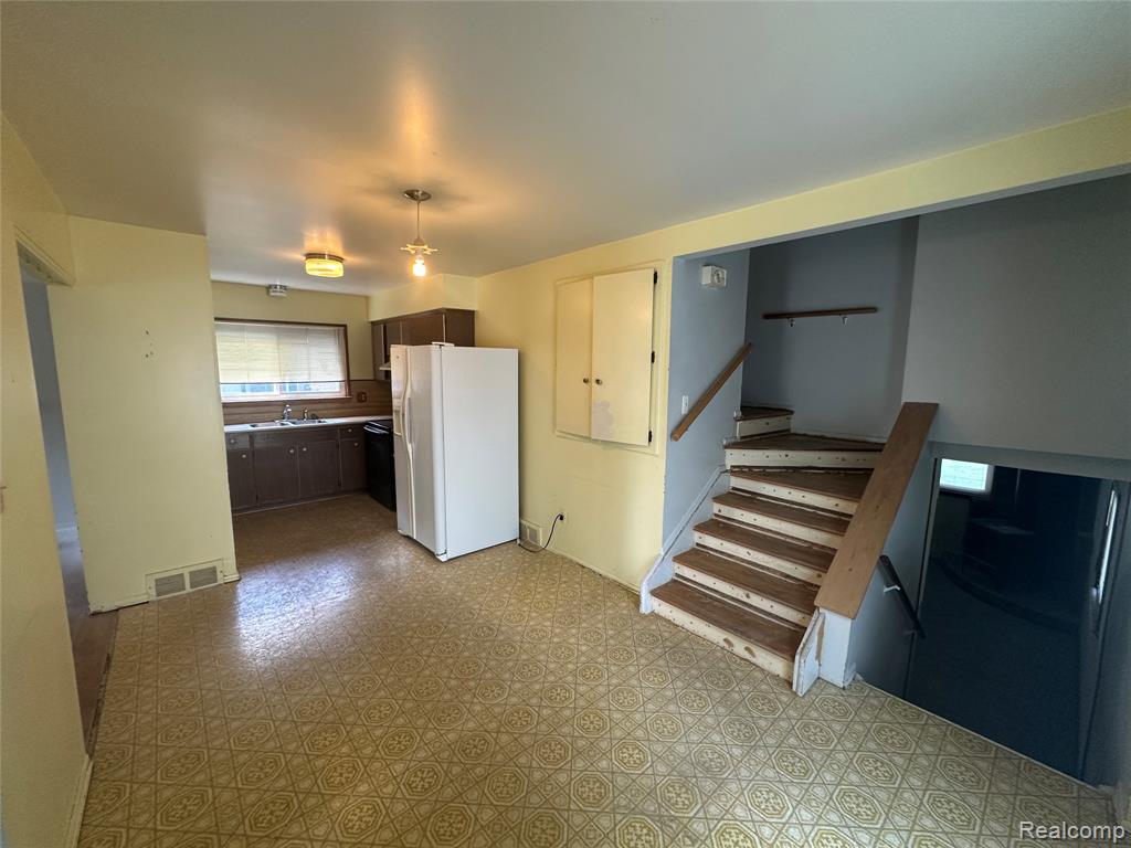1111 Langley Boulevard, Commerce Twp, MI — Photo 2