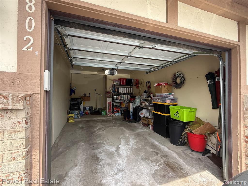 802 Country Club Drive, Saint Clair Shores, MI 48082 — Photo 18