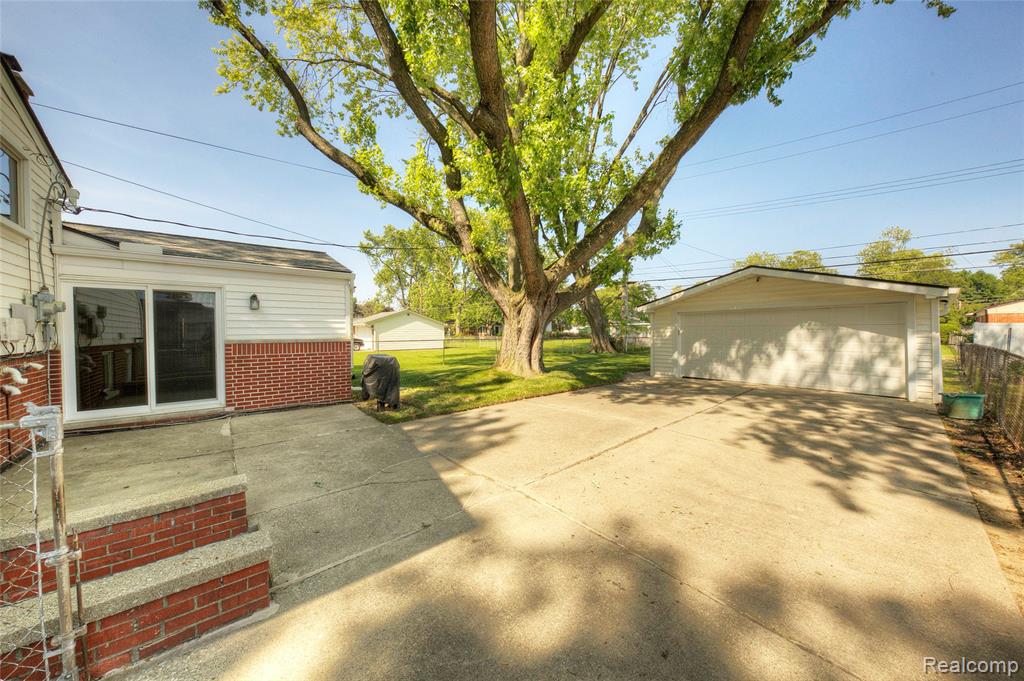 5489 Academy Street, Dearborn Heights, MI 48125 — Photo 6