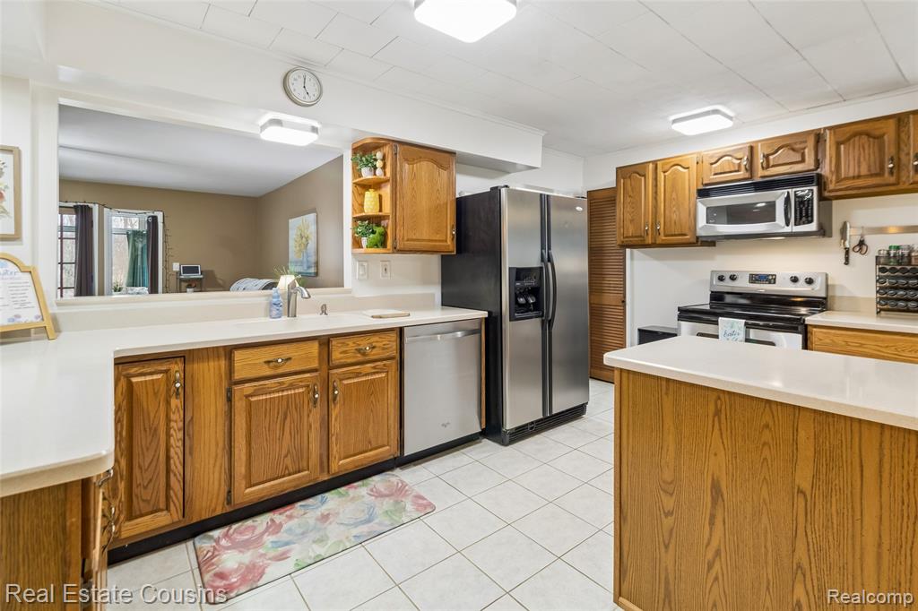 1565 W Rolston Road, Linden, MI 48451 — Photo 15