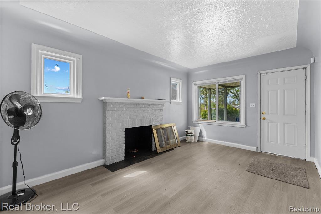 13576 Warwick Street, Detroit, MI 48223 — Photo 6